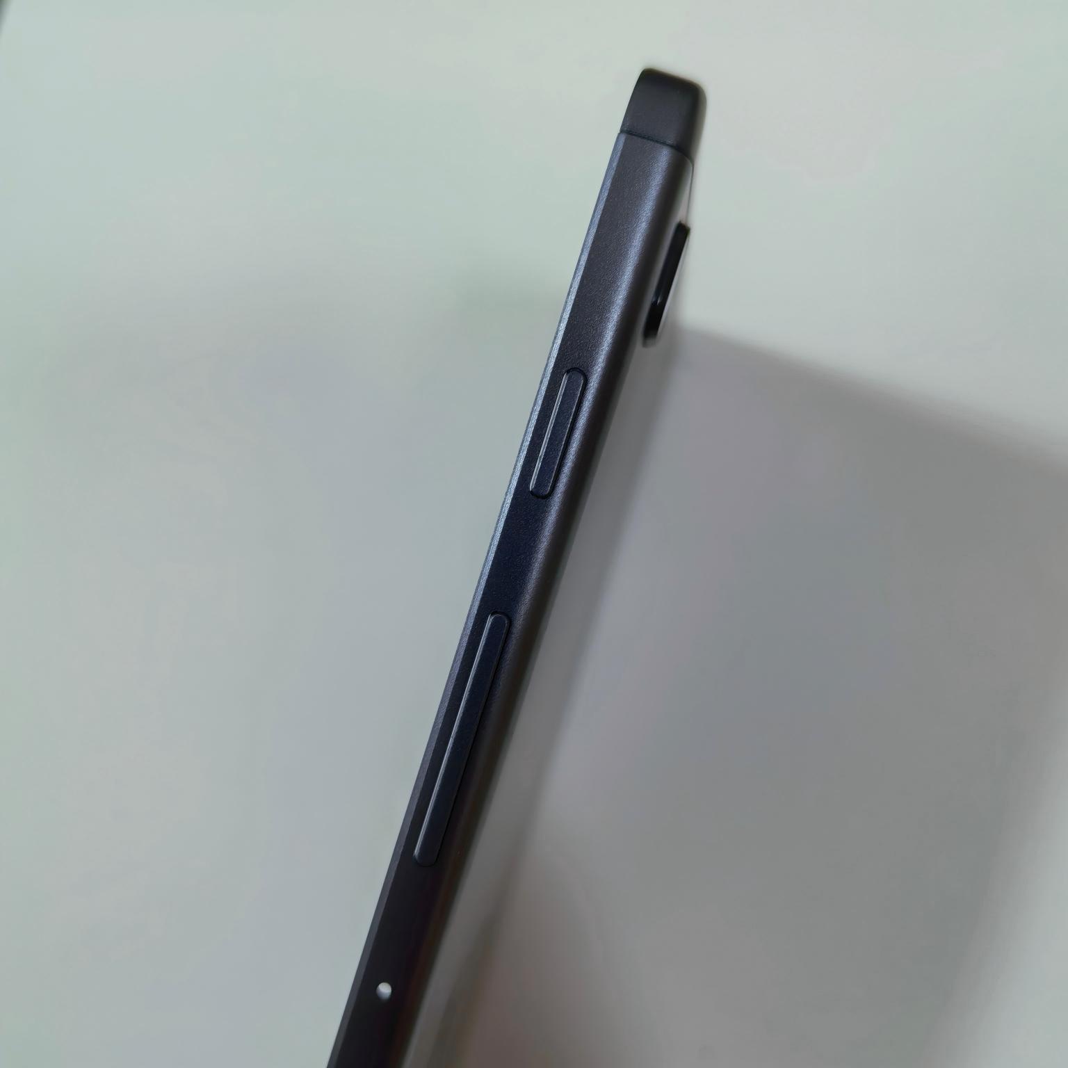 シェルバック サムスンギャラクシータブA7 T220 SM- - Tablet Accessories For Samsung のレビューと価格